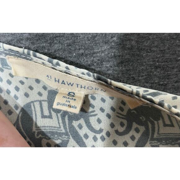 41 Hawthorn | Women's Elephant Print Lightweight Top | Small - Picture 3 of 5